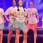 Rianna performing her contemporary dance wit her friends.